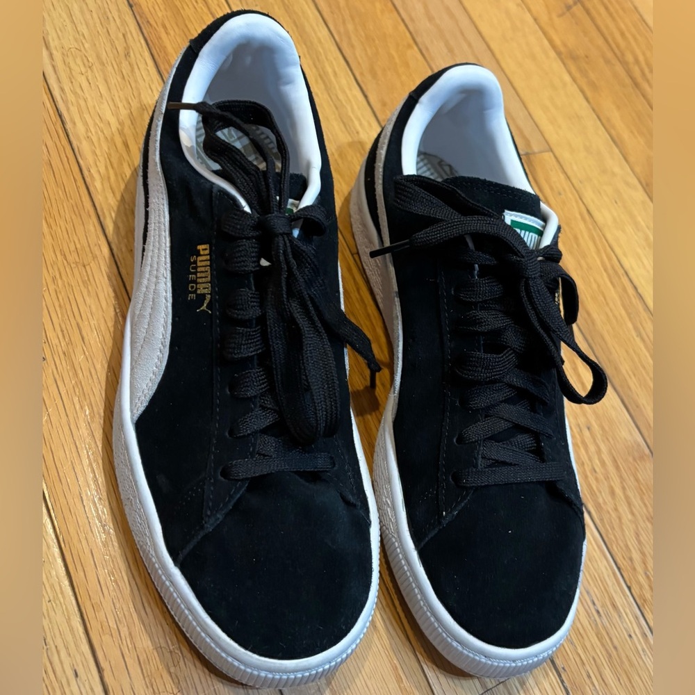 Black suede puma sneakers men’s sz 7